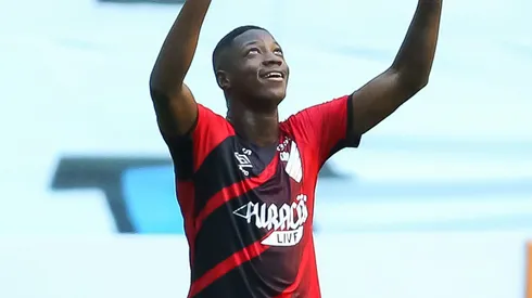 Matheus Babi durante confronto contra o Grêmio no Brasileirão 2021.
