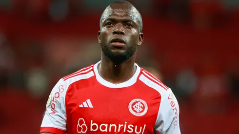 Enner Valencia durante confronto contra o Flamengo no Brasileirão 2024.