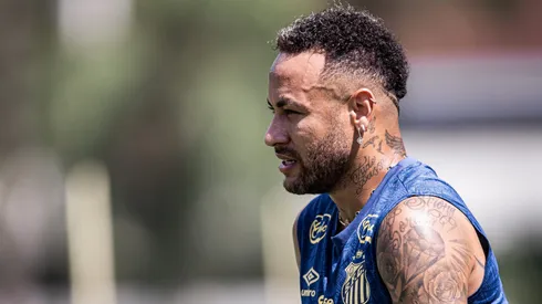 Neymar em treino pelo Santos. Foto: Raul Baretta/ Santos FC.