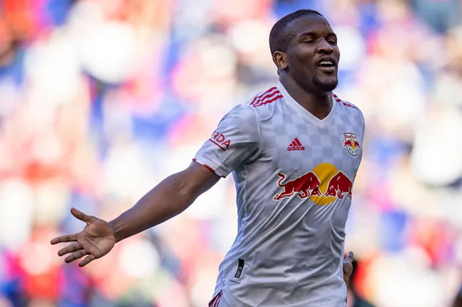 Elias Manoel atuando no New York Red Bull – . (Photo by Ira L. Black – Corbis/Getty Images)