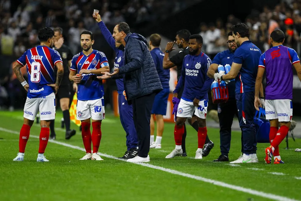Rogerio Ceni técnico do Bahia durante partida contra o Corinthians na Arena Corinthians pelo campeonato Brasileiro A 2024. Foto: Marco Miatelo/AGIF