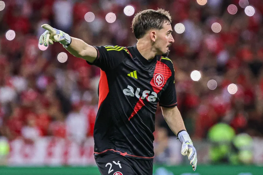 RS – PORTO ALEGRE – 01/03/2025 – GAUCHO 2025, INTERNACIONAL X CAXIAS – Anthoni goleiro do Internacional durante partida contra o Caxias no estadio Beira-Rio pelo campeonato Gaucho 2025. Foto: Maxi Franzoi/AGIF