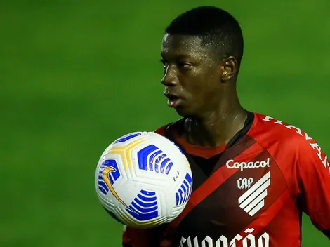 Athlético-PR prepara oferta por substituto de Matheus Babi
