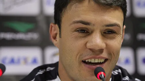 Apresentaçao do Kleber no Vasco durante coletiva em Sao Januario.