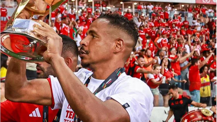 Fernando virou assunto no Internacional.
