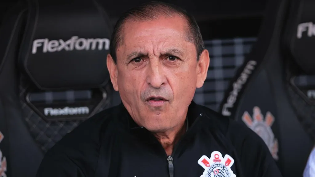 Ramón Díaz em partida pelo Corinthians. Foto: Ettore Chiereguini/AGIF