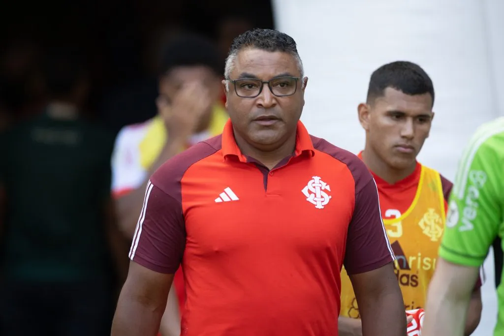 Roger Machado recebeu elogios – Foto: Baggio Rodrigues/AGIF.