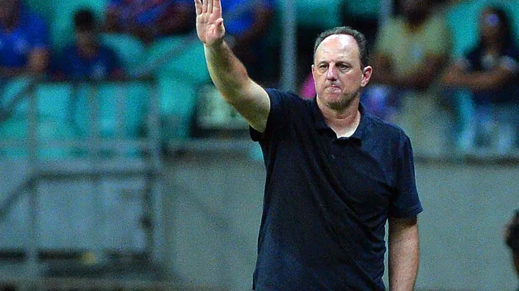 BA - SALVADOR - 26/03/2025 - COPA DO NORDESTE 2025, BAHIA X CEARA - Rogerio Ceni, tecnico do Bahia durante partida contra o Ceara no estadio Arena Fonte Nova pelo campeonato Copa Do Nordeste 2025. Foto: Walmir Cirne/AGIF