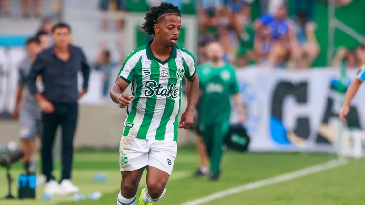 RS - CAXIAS DO SUL - 01/03/2025 - GAUCHO 2025, JUVENTUDE X GREMIO - Enio jogador do Juventude durante partida contra o Gremio no estadio Alfredo Jaconi pelo campeonato Gaucho 2025. Foto: Luiz Erbes/AGIF
