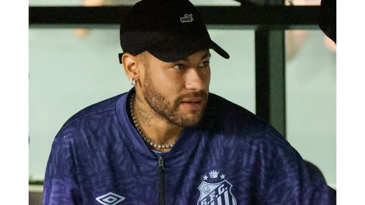 Neymar durante amistoso entre Santos e Coritiba.