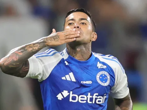 Ex-Palmeiras, Dudu marca pelo Cruzeiro e torcida mineira agradece Leila Pereira