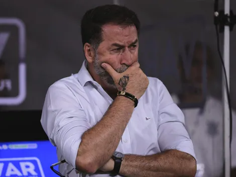 Diretor descarta contratações e faz revelação 'bombástica' sobre financeiro do Corinthians