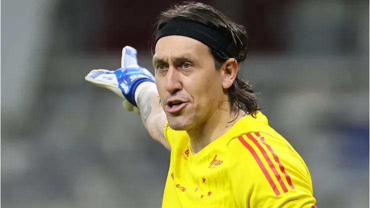 Cássio durante confronto contra o Palmeiras no Brasileirão 2024.