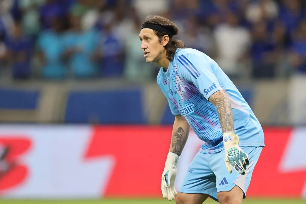 MG – BELO HORIZONTE – 29/03/2025 – BRASILEIRO A 2025, CRUZEIRO X MIRASSOL – Cassio goleiro do Cruzeiro durante partida contra o Mirassol no estadio Mineirao pelo campeonato Brasileiro A 2025. Foto: Gilson Lobo/AGIF