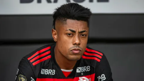 MG - BELO HORIZONTE - 10/11/2024 - COPA DO BRASIL 2024, ATLETICO X FLAMENGO -Bruno Henrique jogador do Flamengo durante partida contra o Atletico no estadio Arena MRV pelo campeonato Copa Do Brasil 2024. Foto: Fernando Moreno/AGIF