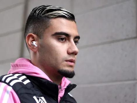 Alvo do Palmeiras,, Andreas Pereira recebe convite de Neymar, do Santos