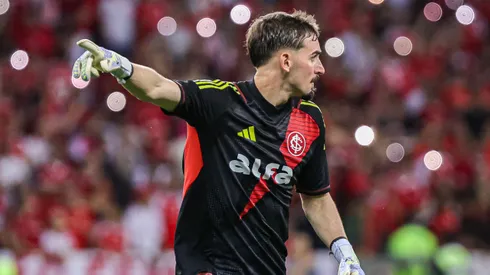 Anthoni goleiro do Internacional durante partida contra o Caxias no estadio Beira-Rio pelo campeonato Gaucho 2025. Foto: Maxi Franzoi/AGIF