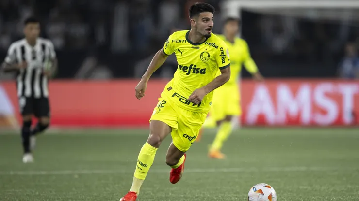 Flaco Lopez jogador do Palmeiras durante partida contra o Botafogo no estadio Engenhao pelo campeonato Copa Libertadores 2024.