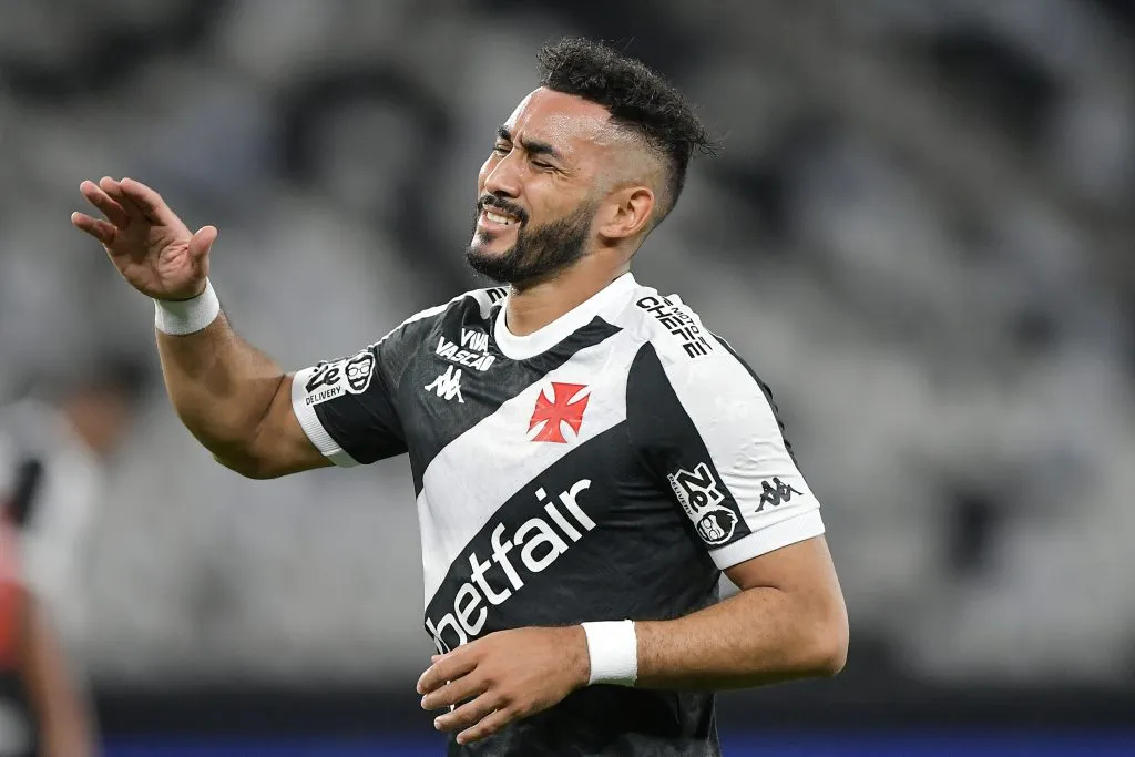 Payet foi elogiado por Vegetti – Foto: Thiago Ribeiro/AGIF.