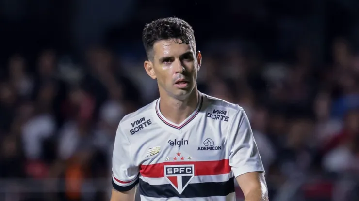 Oscar ficou de fora da estreia do Brasileirão.
