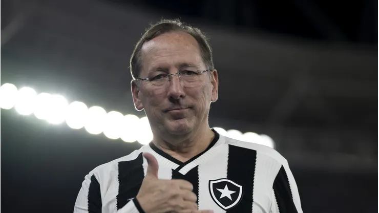 Botafogo quer mais reforços.