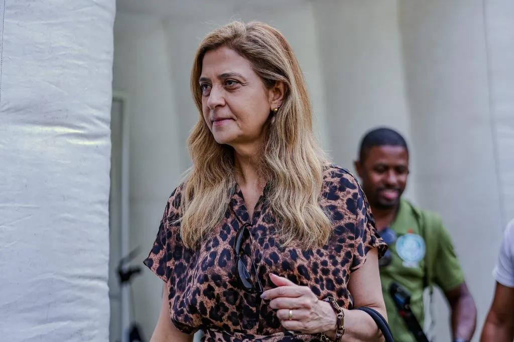 tEXTOR QUE REUNSP – SAO PAULO – 30/03/2025 – BRASILEIRO A 2025, PALMEIRAS X BOTAFOGO – Leila Pereira presidente do Palmeiras durante partida contra o Botafogo no estadio Arena Allianz Parque pelo campeonato Brasileiro A 2025.  Foto: Fabio Giannelli/AGIF