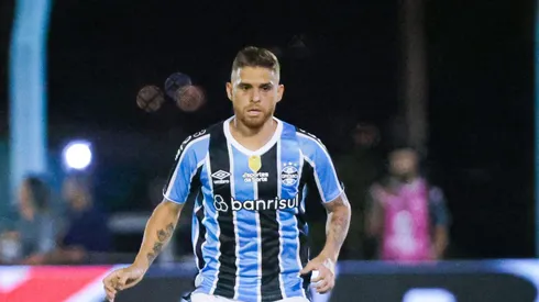 Cuéllar preocupa no Grêmio.
