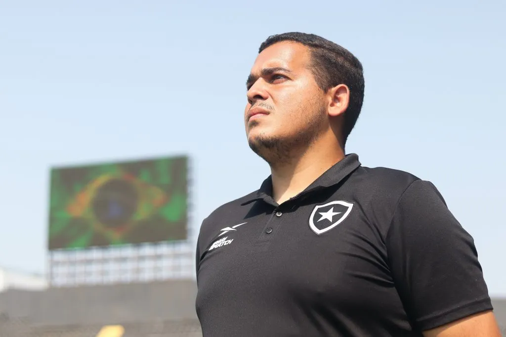  Leo Goulart técnico do Botafogo.