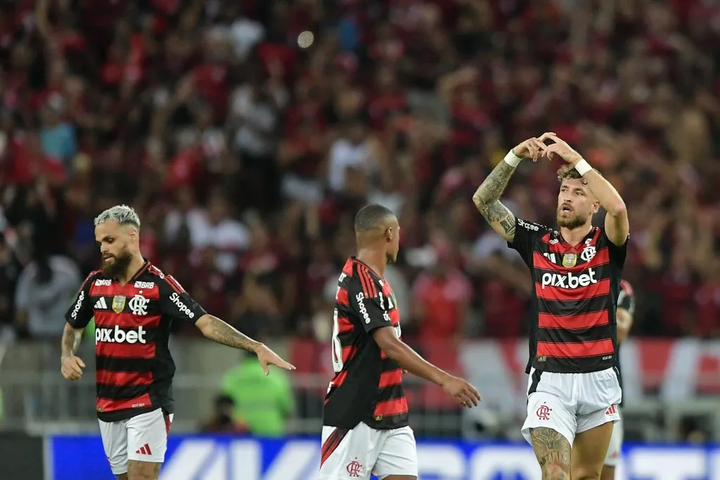 Flamengo é apontado como favorito por Kléber – Foto: Thiago Ribeiro/AGIF.