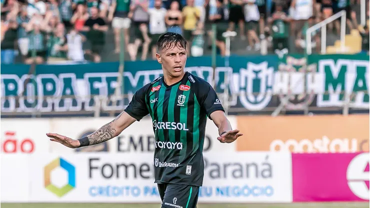 - Moraes jogador do Maringa