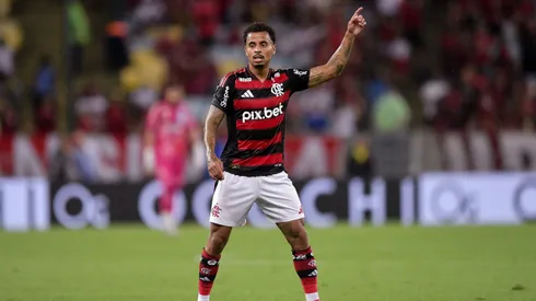 Allan jogador do Flamengo durante partida contra o Sampaio Correa no estadio Maracana pelo campeonato Carioca 2025. Foto: Thiago Ribeiro/AGIF