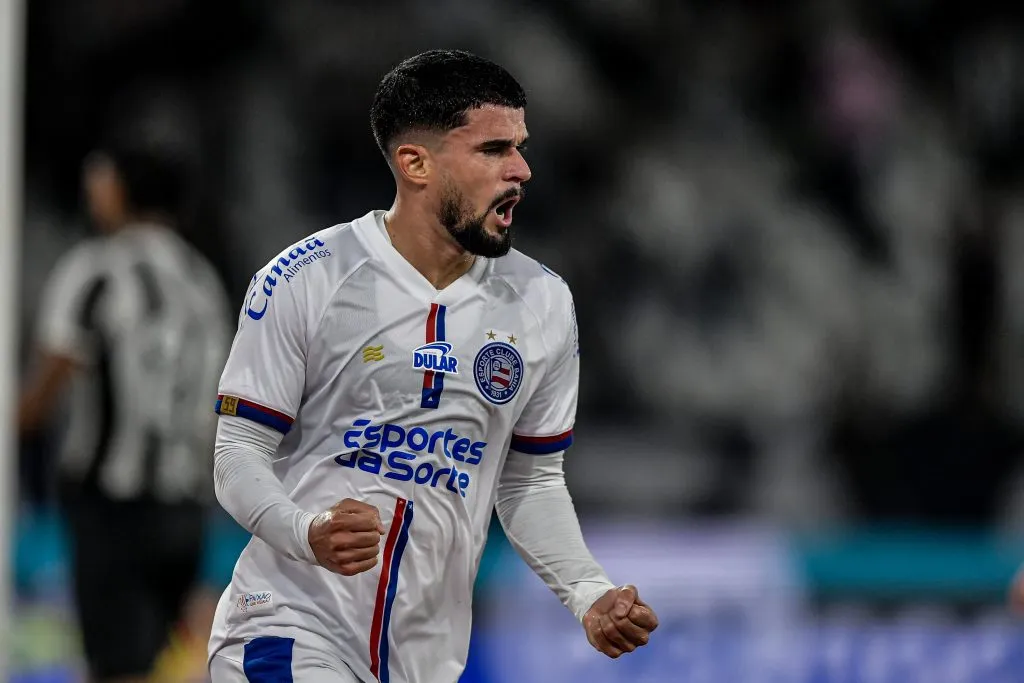 RJ – RIO DE JANEIRO – 30/07/2024 – COPA DO BRASIL 2024, BOTAFOGO X BAHIA – Cauly jogador do Bahia comemora seu gol durante partida contra o Botafogo no estadio Engenhao pelo campeonato Copa Do Brasil 2024. Foto: Thiago Ribeiro/AGIF