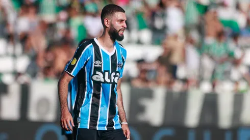 RS – CAXIAS DO SUL – 01/03/2025 – GAUCHO 2025, JUVENTUDE X GREMIO – Wagner Leonardo jogador do Gremio durante partida contra o Juventude no estadio Alfredo Jaconi pelo campeonato Gaucho 2025. Foto: Luiz Erbes/AGIF