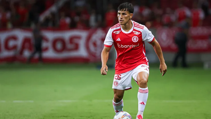 Bernabei jogador do Internacional durante partida contra o Avenida no estadio Beira-Rio pelo campeonato Gaucho 2025. Foto: Maxi Franzoi/AGIF