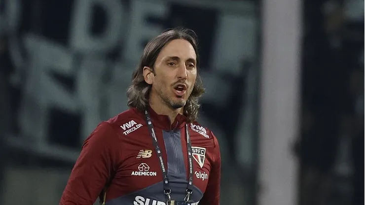 Zubeldía segue sendo assunto no São Paulo - Foto: Rubens Chiri/Saopaulofc.net
