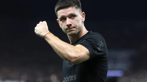 Rodrigo Garro durante confronto contra o Santos no Campeonato Paulista de 2025.