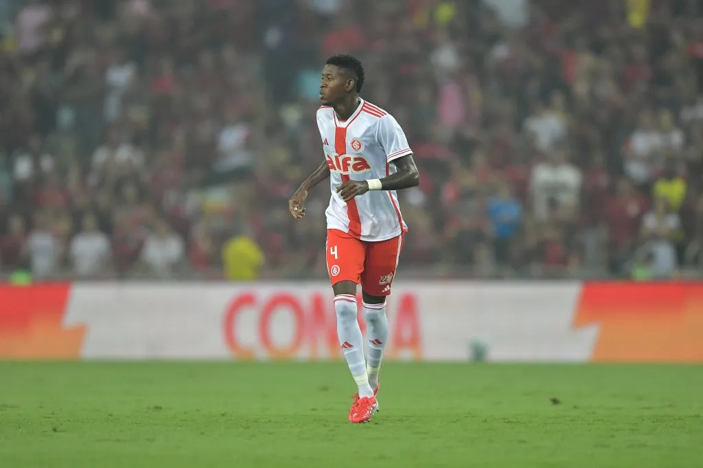 SP – RIO DE JANEIRO – 29/03/2025 – BRASILEIRO A 2025, FLAMENGO X INTERNACIONAL – Vitao jogador do Internacional durante partida contra o Flamengo no estadio Maracana pelo campeonato Brasileiro A 2025. Foto: Thiago Ribeiro/AGIF