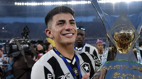 Almada marcou seu nome na história do Botafogo.