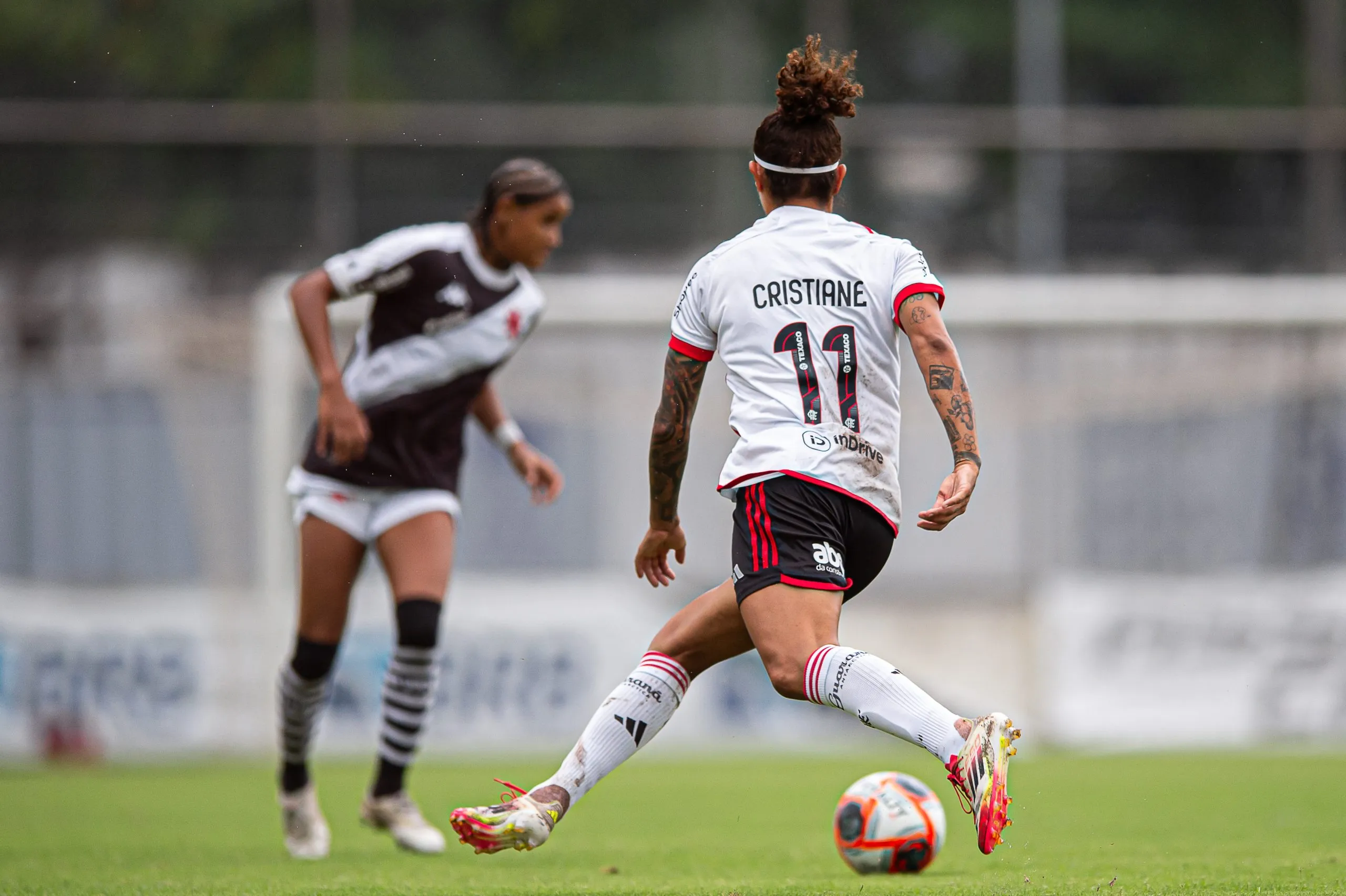 Copa Rio Feminina: Flamengo vence o Vasco e fica próximo do título