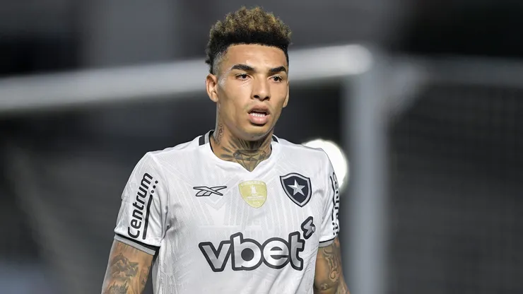 RJ - RIO DE JANEIRO - 23/02/2025 - CARIOCA 2025, VASCO X BOTAFOGO - Igor Jesus jogador do Botafogo durante partida contra o Vasco no estadio Sao Januario pelo campeonato Carioca 2025. Foto: Thiago Ribeiro/AGIF