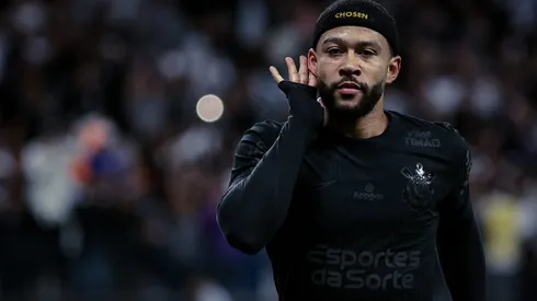 SP – SAO PAULO – 05/04/2025 – BRASILEIRO A 2025, CORINTHIANS X VASCO – Memphis Depay jogador do Corinthians comemora seu gol durante partida contra o Vasco no estadio Arena Corinthians pelo campeonato Brasileiro A 2025. Foto: Fabio Giannelli/AGIF