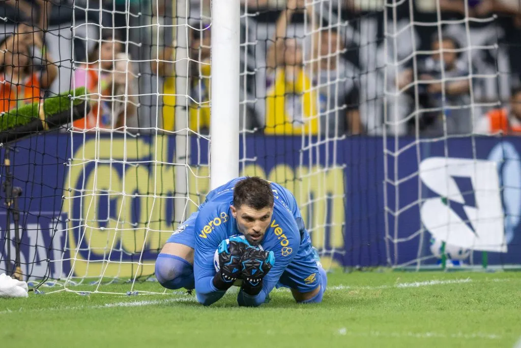 SP – FORTALEZA – 05/04/2025 – BRASILEIRO A 2025, CEARA X GREMIO – volpi goleiro do Gremio durante partida contra o Ceara no estadio Arena Castelao pelo campeonato Brasileiro A 2025. Foto: Baggio Rodrigues/AGIF