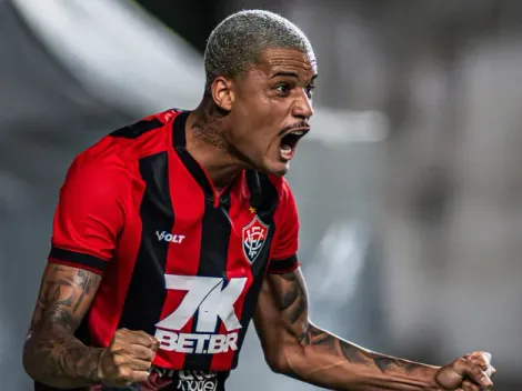 Torcida do Vitória detona atacante Janderson em derrota do Vitória para o Flamengo