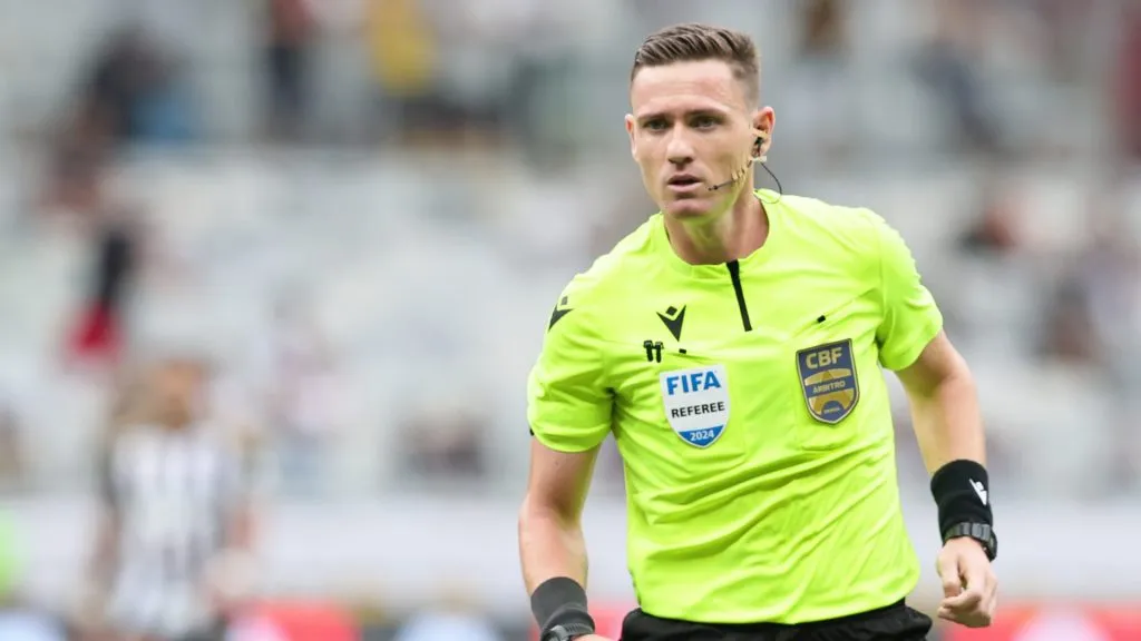 Ramon Abatti Abel, árbitro da partida