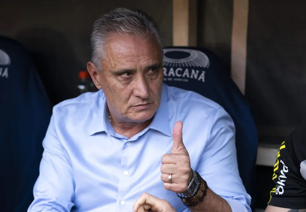 RJ – RIO DE JANEIRO – 28/07/2024 – BRASILEIRO A 2024, FLAMENGO X ATLETICO-GO – Tite tecnico do Flamengo durante partida contra o Atletico-GO no estadio Maracana pelo campeonato Brasileiro A 2024. Foto: Jorge Rodrigues/AGIF
