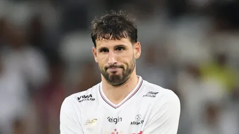 Calleri foi expulso em jogo do São Paulo.