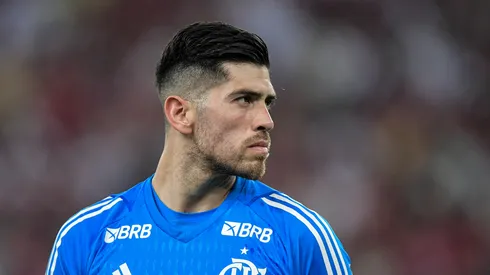 Rossi goleiro do Flamengo durante partida contra o Vasco no estádio Maracanã pelo campeonato Brasileiro A 2024. Foto: Thiago Ribeiro/AGIF