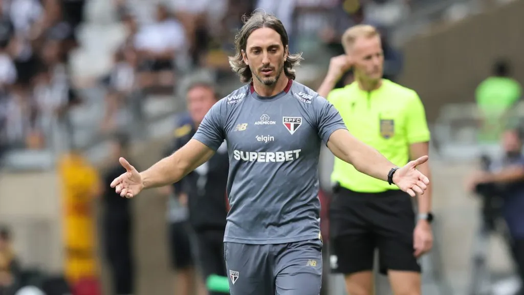 Zubeldía, técnico do São Paulo.