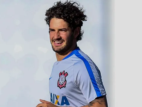 Pato relembra pênalti perdido no Corinthians em 2013 e revela bastidores