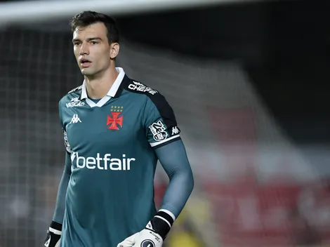 Léo Jardim e Vegetti expõem decisão do elenco do Vasco sobre Carille